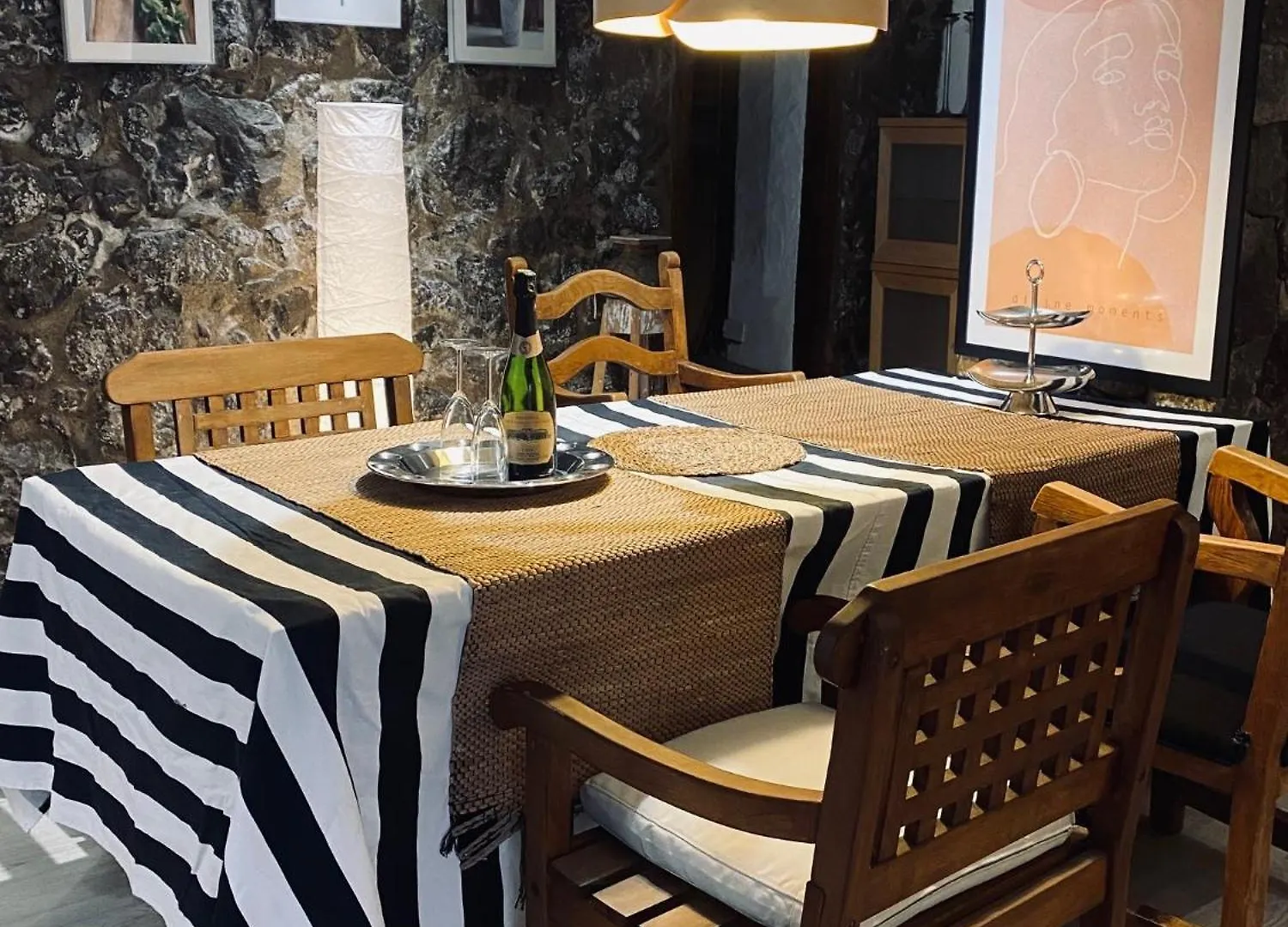 Orotava The Home - Vacational Rental With The Lifestyle Of 1700 And The Comfort Of 2022 拉奥罗塔瓦 0*,  西班牙